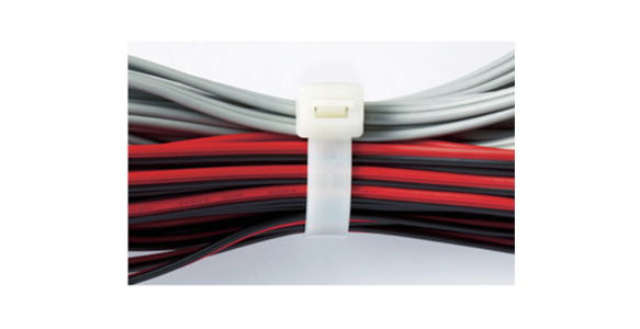 The wide size type with a width of 12.7 has a tensile strength of 1,117.2 N and is extremely robust. It is possible to strongly bundle multiple cables together.